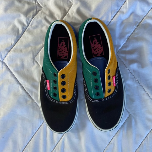 NWOT vans slip ons 6.5 - Picture 1 of 3
